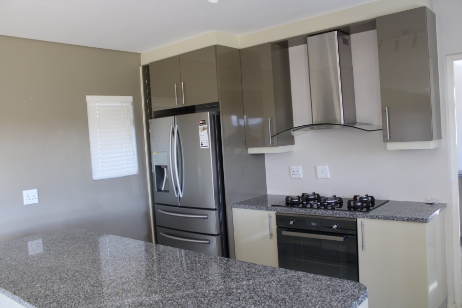 4 Bedroom Property for Sale in Kidds Beach Eastern Cape